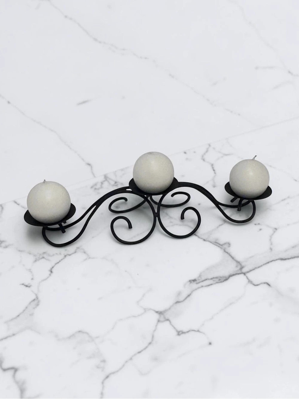 SOUTHERN LIVING AT HOME 3 candle holder Scrollwork Black & White Iron Like new